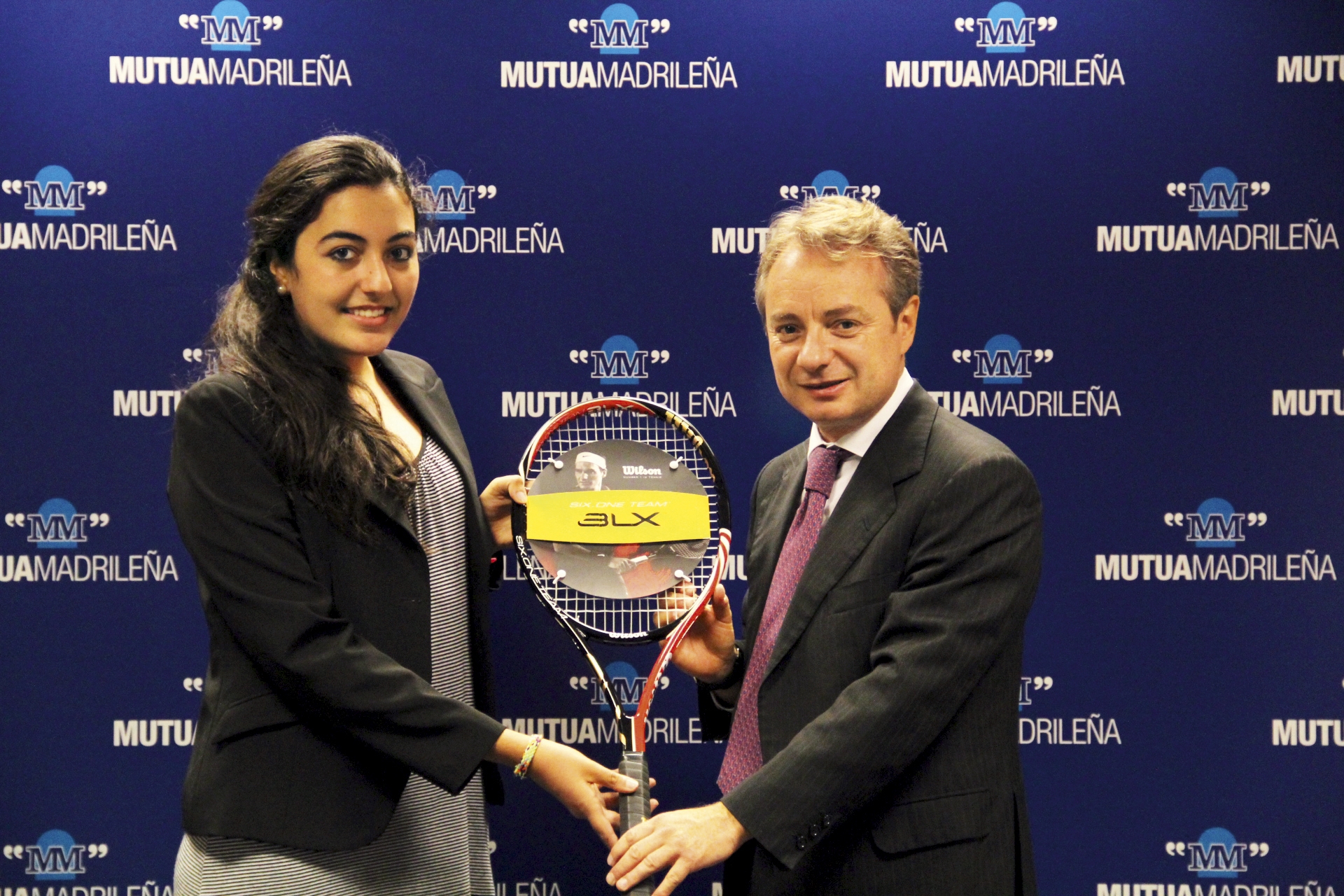 Mutua Madrileña recauda 4.600 euros en el Mutua Madrid Open de Tenis en beneficio de la ONG Sauce y su labor en Camboya