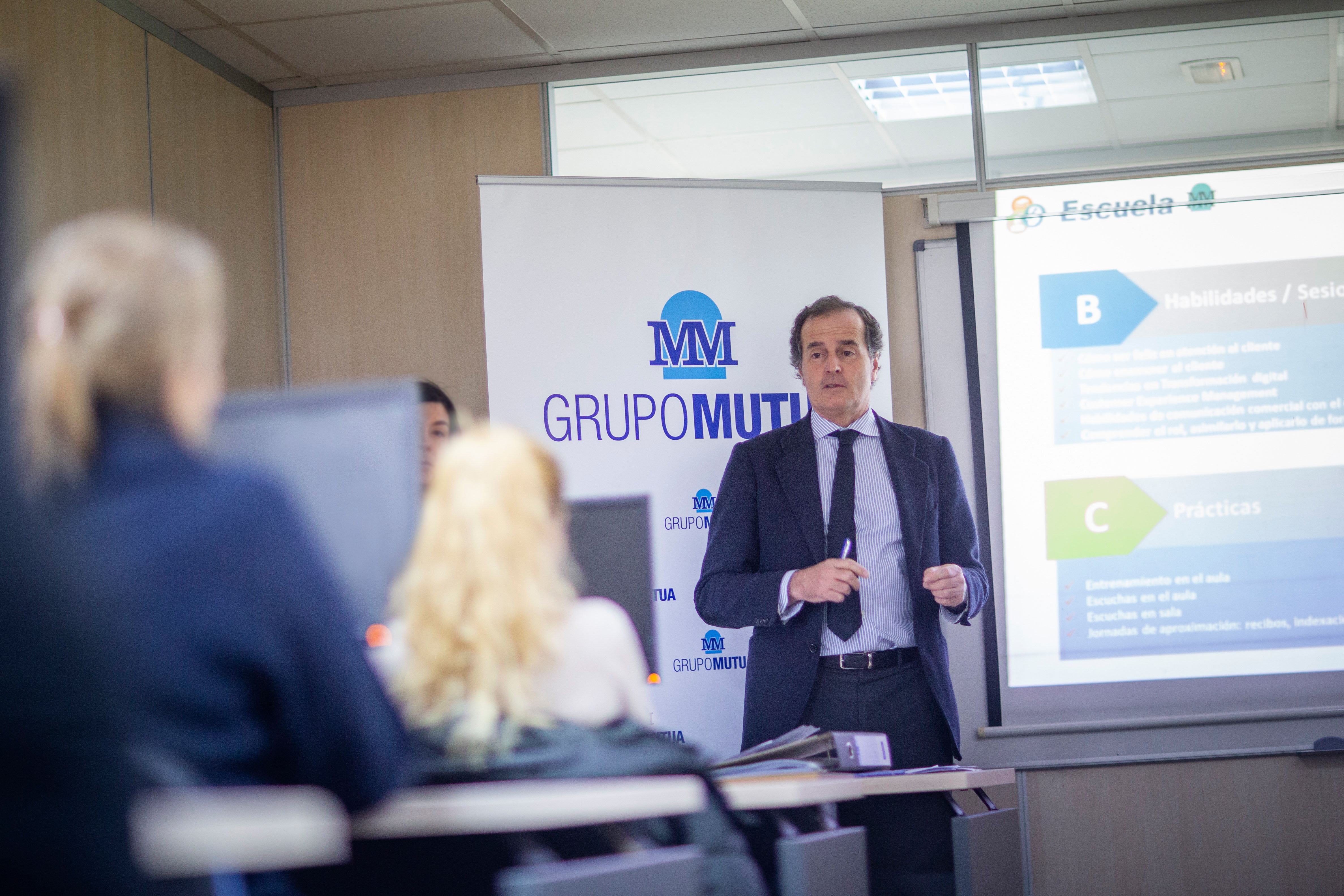 Nace la Escuela Mutua Madrileña para formar y emplear a personas vulnerables