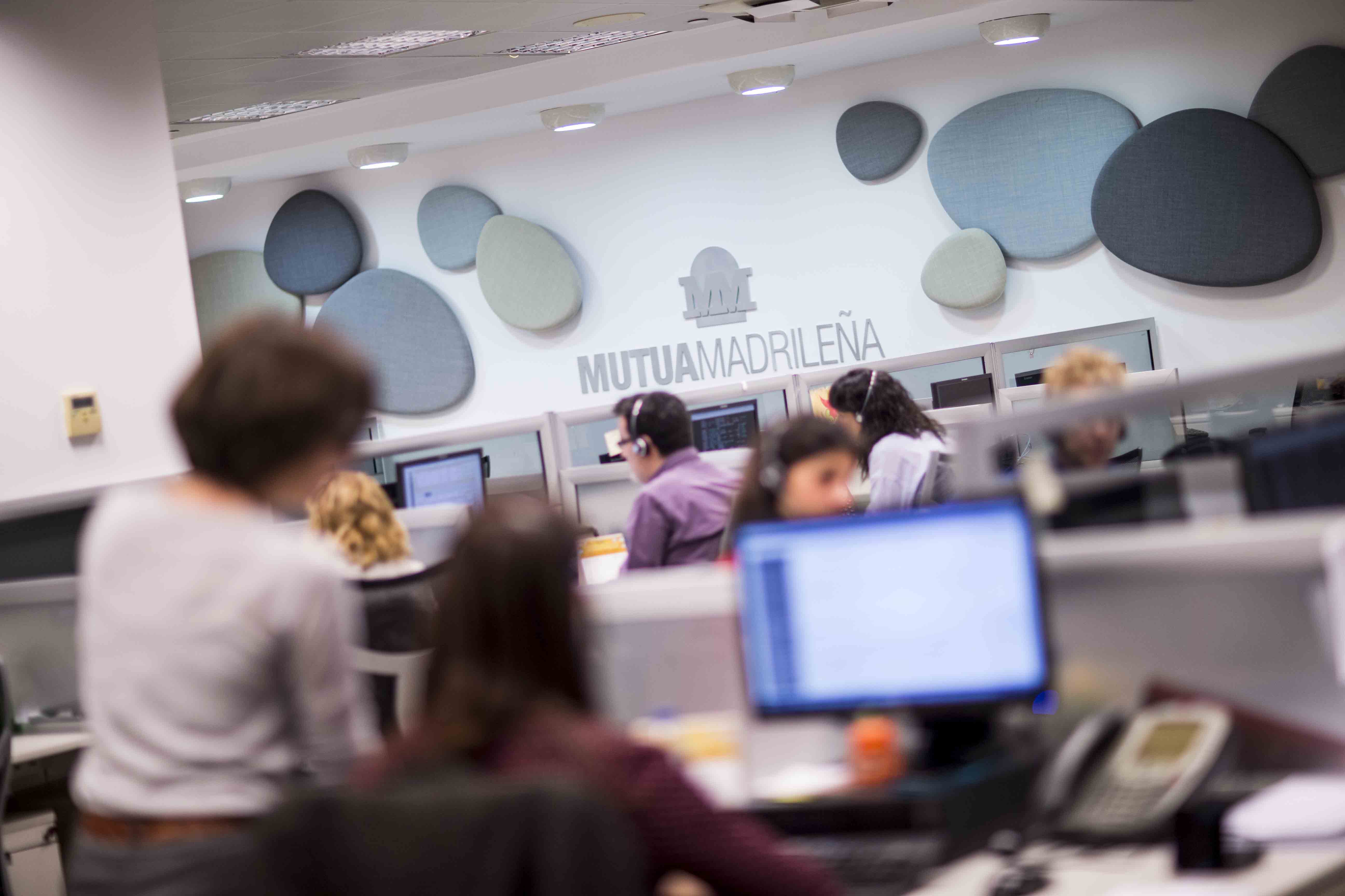 Mutua Madrileña amplía a siete semanas el permiso de paternidad