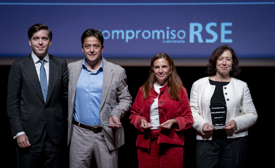 Holcim, IGNIS P2X y Exolum reciben un Sustainability Action 25 por transformar CO₂ industrial en combustible sostenible para la aviación