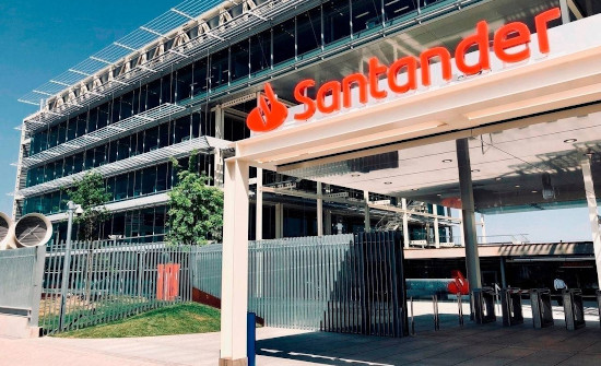 Santander se anticipa a la Ley de Movilidad Sostenible para ayudar a las empresas a cumplir con la normativa