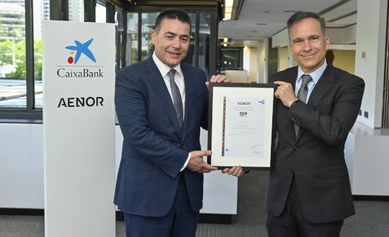 AENOR reconoce a CaixaBank por la excelencia de su modelo de atención a personas mayores