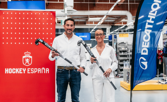 Decathlon y Hockey España firman un acuerdo por la inclusión laboral de personas con discapacidad